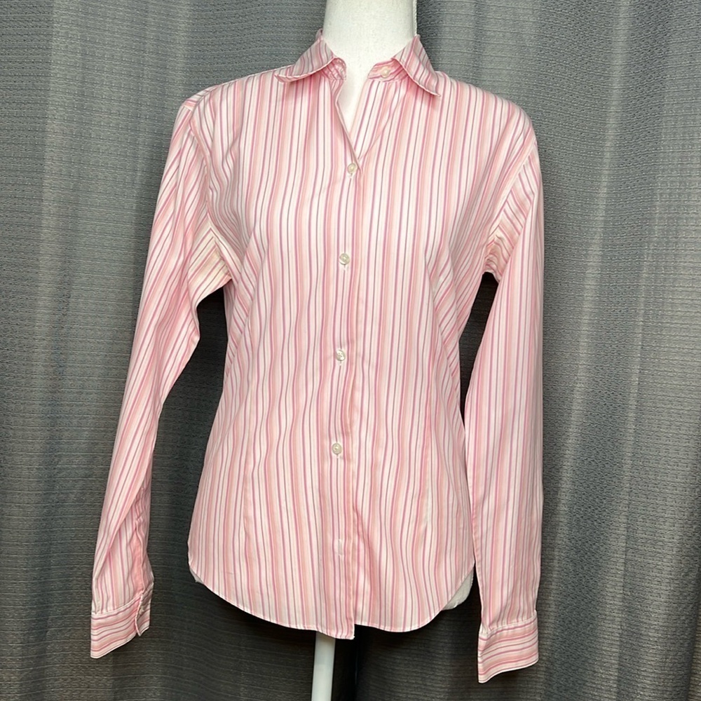 CASUAL CORNER NON-IRON PINK & WHITE STRIPED SMALL FITTED BUTTON FRONT SHIRT
